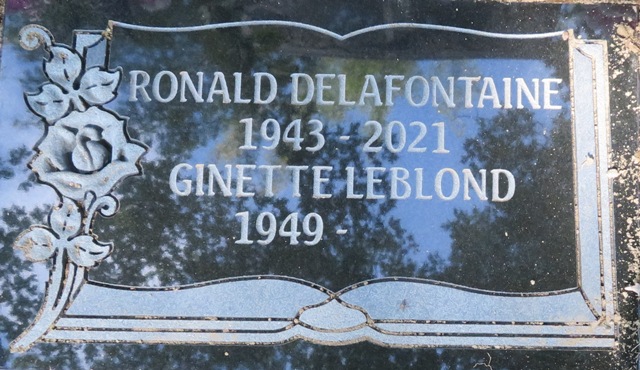 plaques\lot947_4.jpg